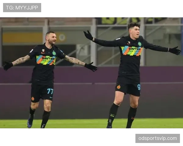 因扎吉与托雷斯前插频率差异如何塑造进攻体系分野